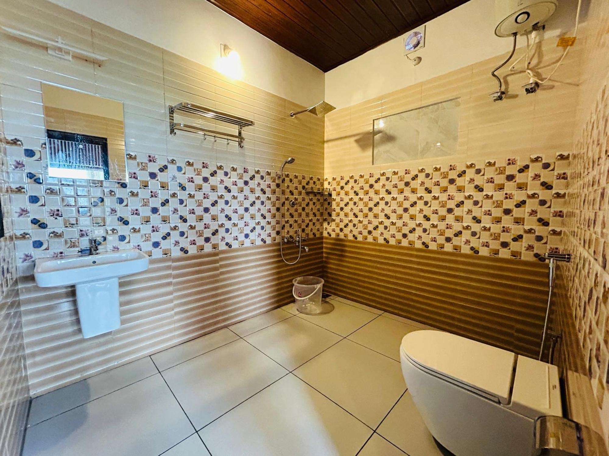 Baywood Cottages Vagamon Luaran gambar