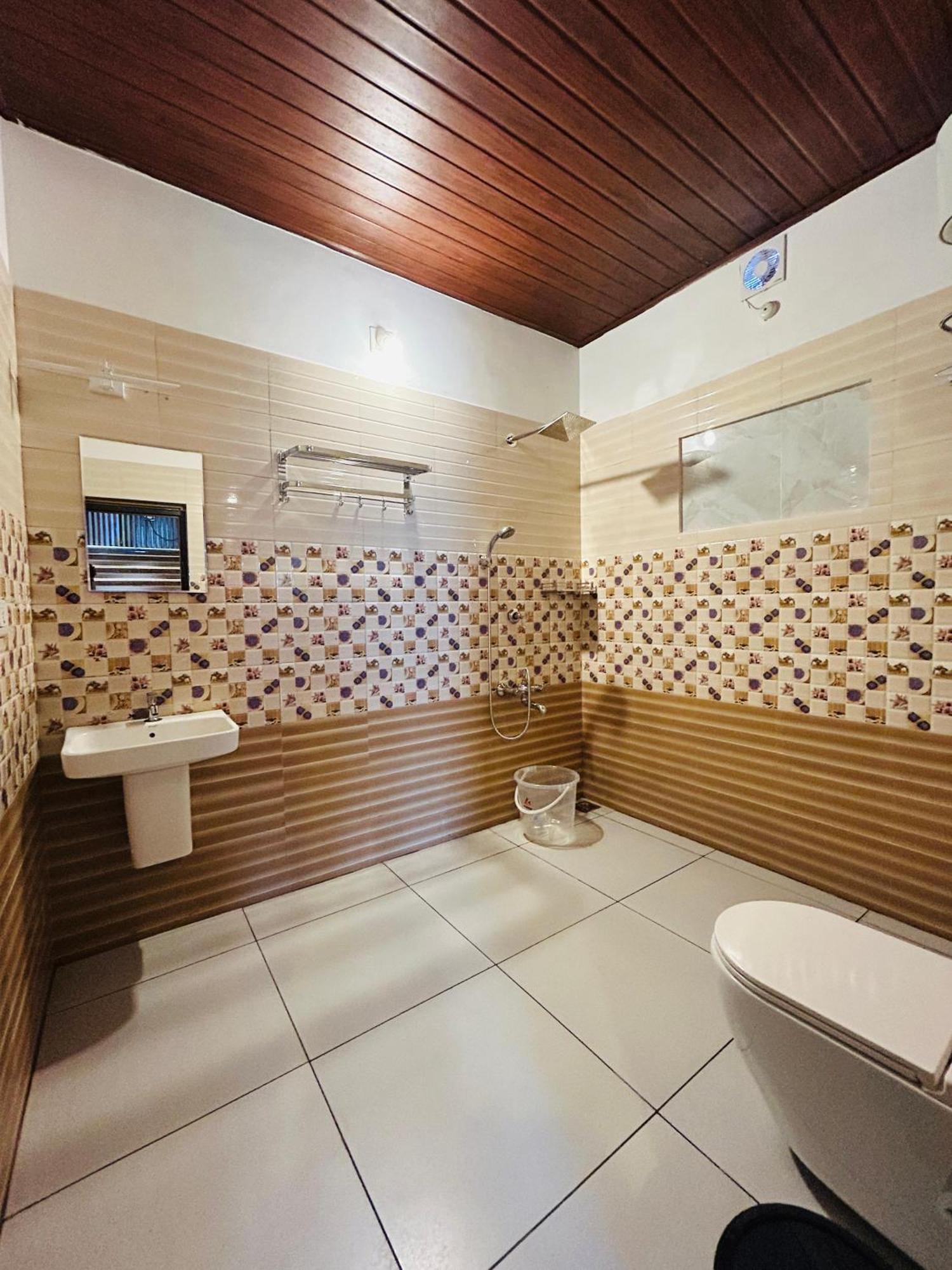 Baywood Cottages Vagamon Luaran gambar