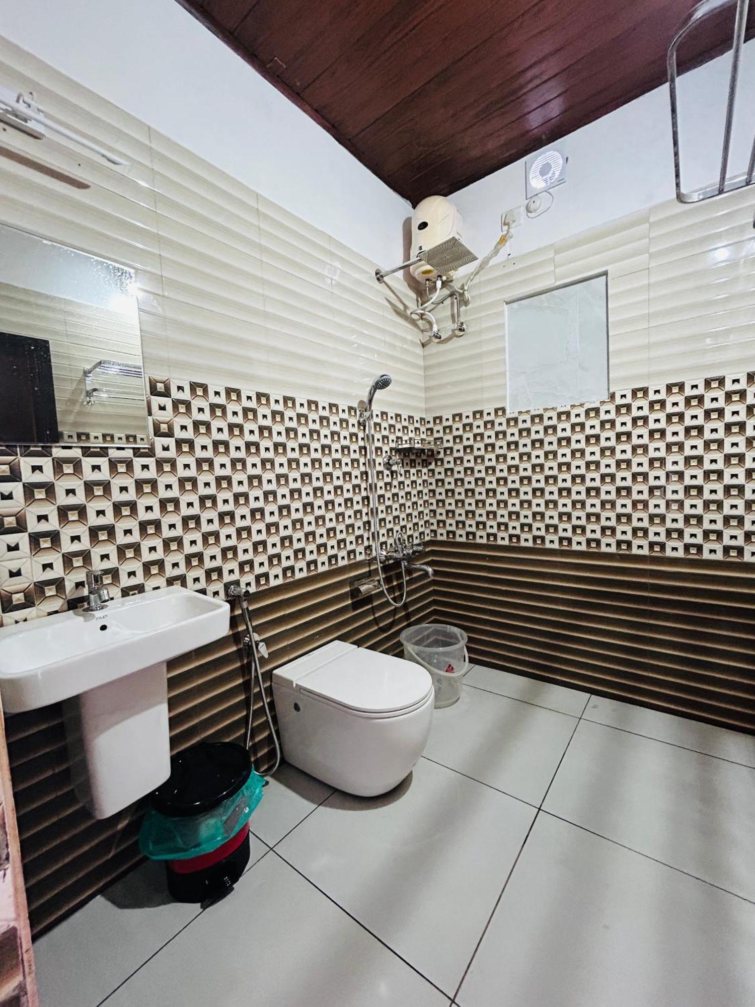 Baywood Cottages Vagamon Luaran gambar